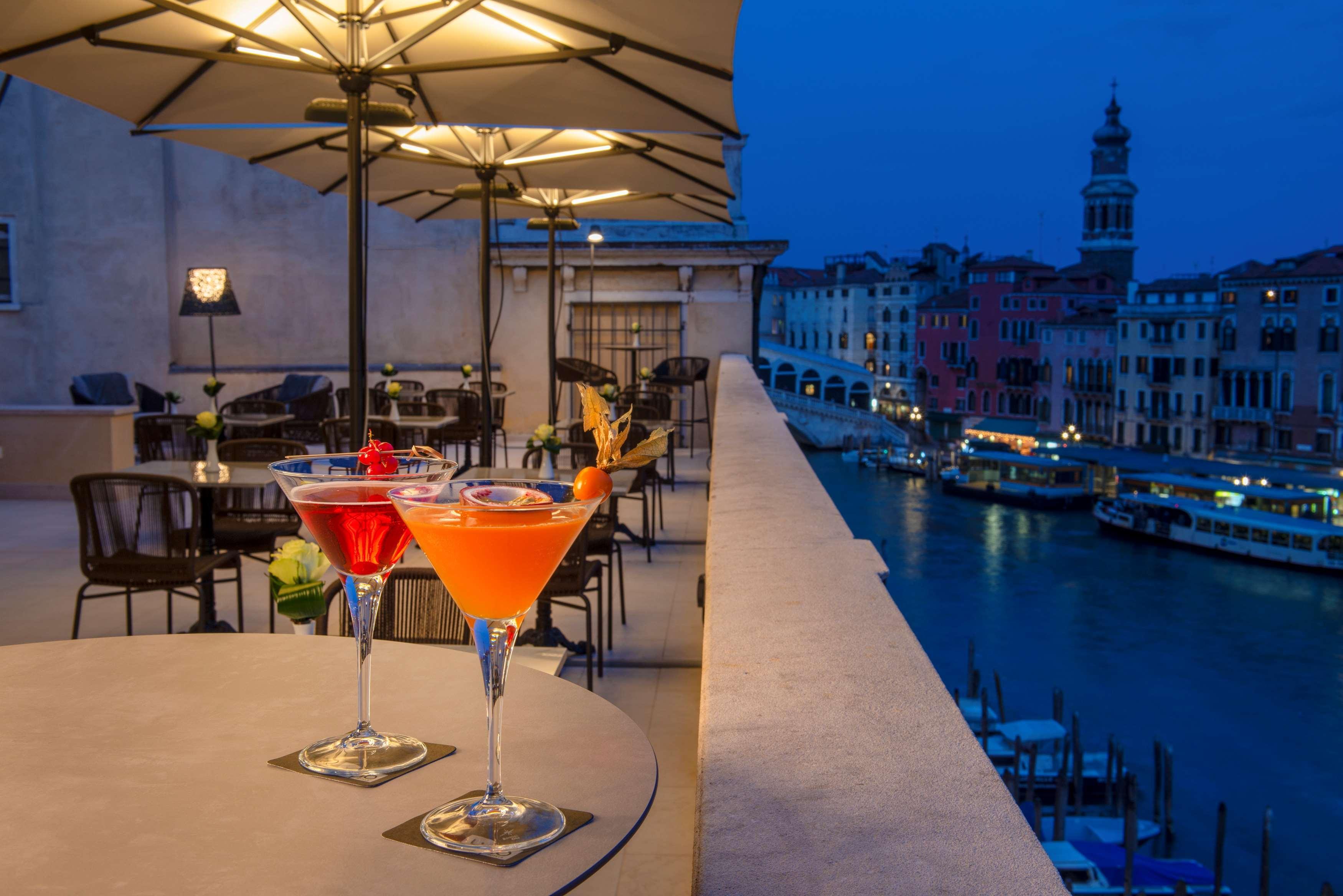 H10 Palazzo Canova Венеция Екстериор снимка